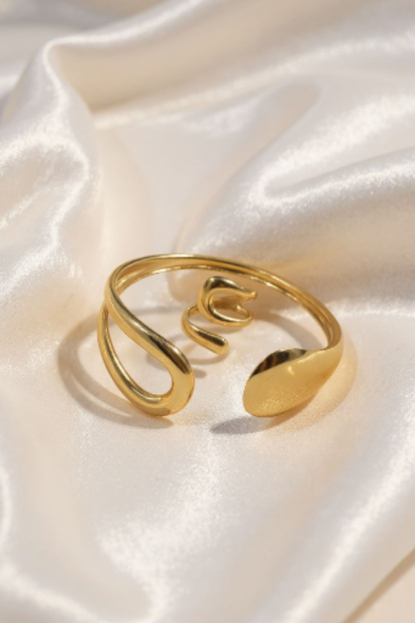 Liquid Luxe: Anti-Tarnish Abstract Coil Bracelet & Ring Statement Set